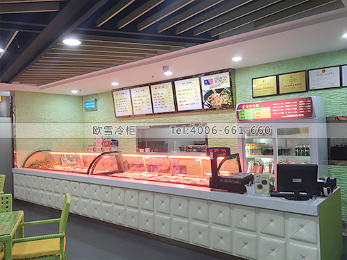 E084深圳龍華新區(qū)8號倉拿渡麻辣燙展示柜