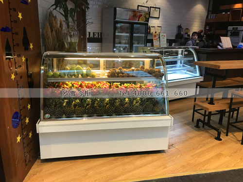 E159廣東省深圳市龍華新區(qū)九方購(gòu)物中心死黨