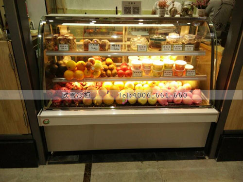 E135廣西省南寧市青秀區(qū)酸奶果蔬吧冷藏展示柜