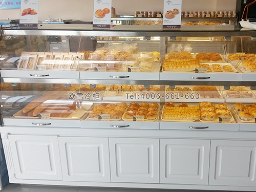 F063深圳南山萊茵河畔烘焙坊蛋糕柜