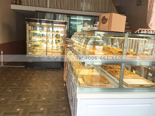 F084上海松江親親蛋糕展示柜