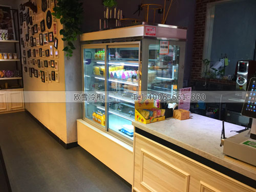 F154湖北省襄陽(yáng)市棗陽(yáng)市貝客新語(yǔ)蛋糕展示柜
